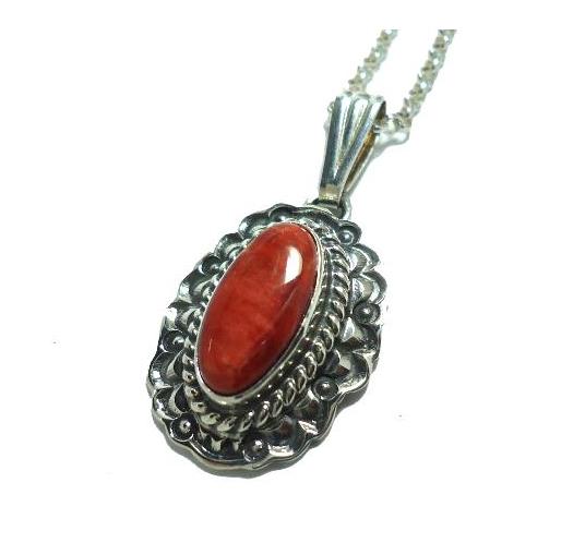 インディアンジュエリーペンダント ナバホ族 アーチスト