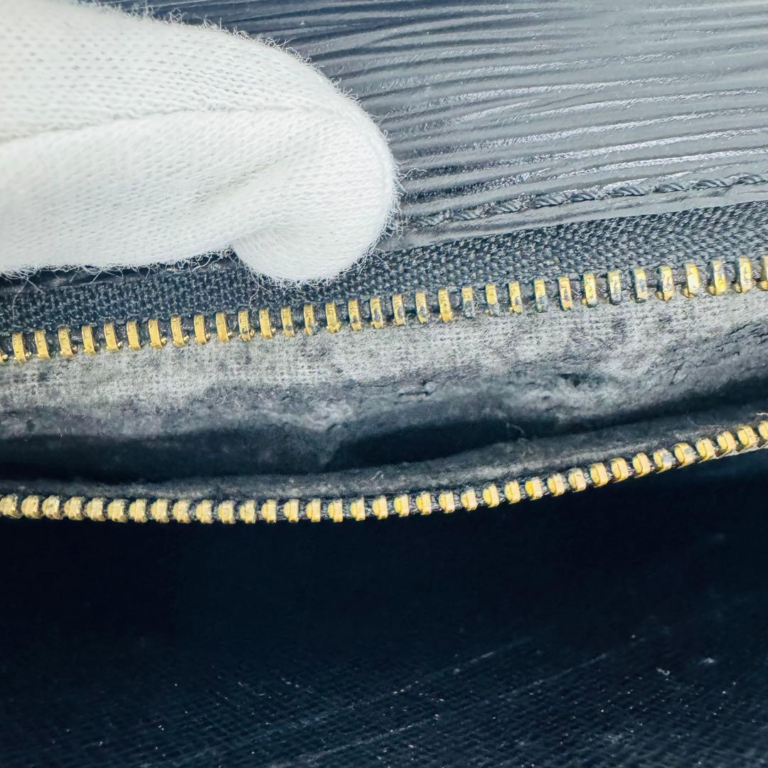 ✨ LOUIS VUITTON✨ルイヴィトン✨LV✨エピ✨ノワール✨バッグ✨